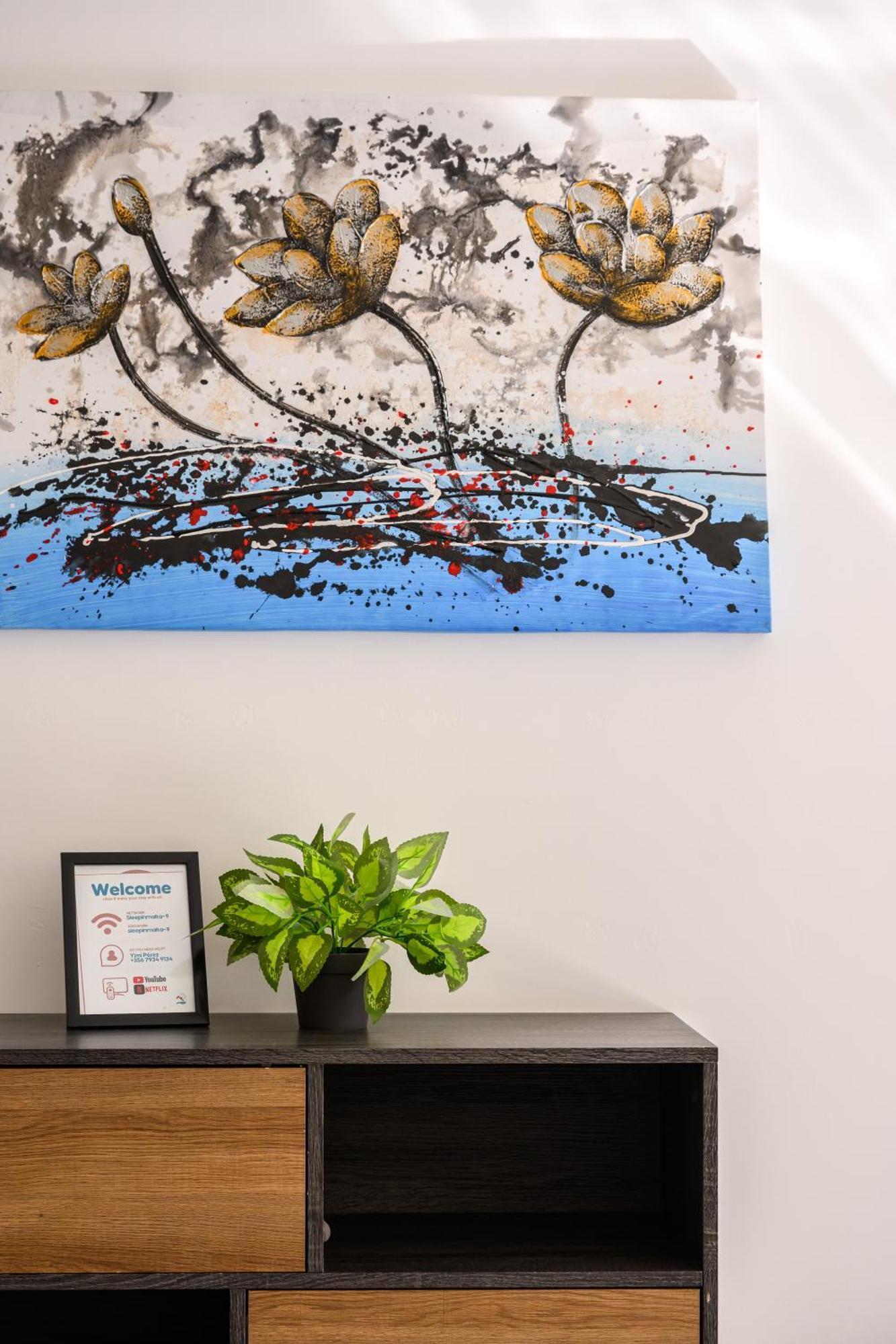 Séjour chez l'habitant F9 3, Private Two Single Beds With Shared Bathroom In Shared Flat Msida